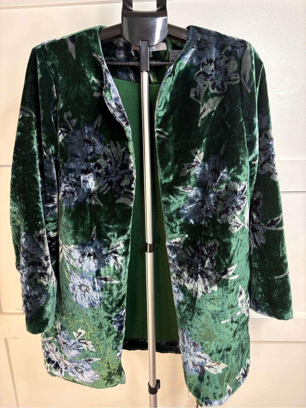 Eva Franco Emerald Green Floral Velvet Open-Front Blazer